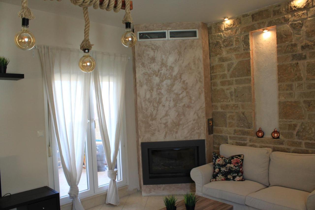 Stone Apartment Thessaloniki Exterior photo
